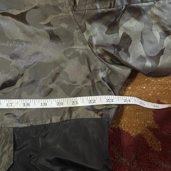 Men's Camouflage Performance Wondbreaker Jacket - Picture 6 of 9